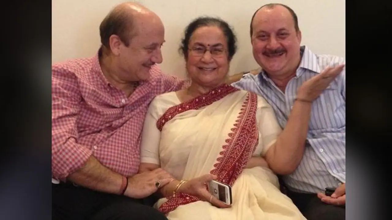 Anupam Kher’s mother, brother, sister in law, niece test positive for coronavirus Anupam Kher’s mother, brother, sister in law, niece test positive for coronavirus