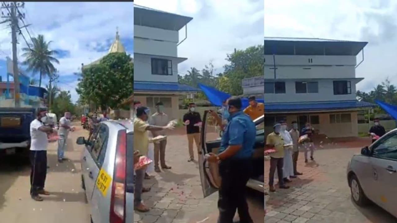 വിവാദ പ്രതിഷേധത്തിന് പരിഹാരം: പൂന്തുറയിൽ ആരോഗ്യപ്രവർത്തകരെ വരവേറ്റ് നാട്ടുകാർ വിവാദ പ്രതിഷേധത്തിന് പരിഹാരം: പൂന്തുറയിൽ ആരോഗ്യപ്രവർത്തകരെ വരവേറ്റ് നാട്ടുകാർ