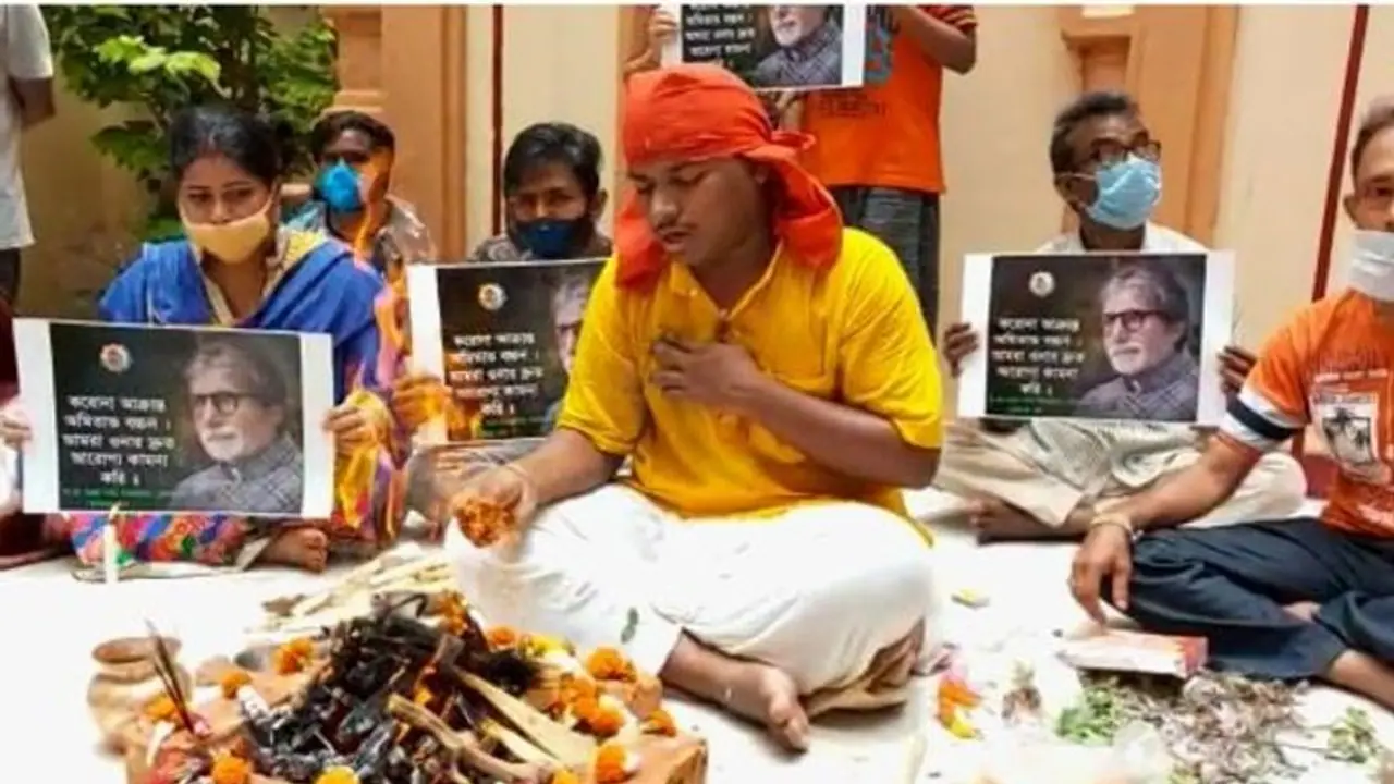 অমিতাভের আরোগ্য় কামনায় সারা কলকাতা, রবিবার পুজো ও যজ্ঞ হল শ্য়ামবাজারের শিবমন্দিরে অমিতাভের আরোগ্য় কামনায় সারা কলকাতা, রবিবার পুজো ও যজ্ঞ হল শ্য়ামবাজারের শিবমন্দিরে