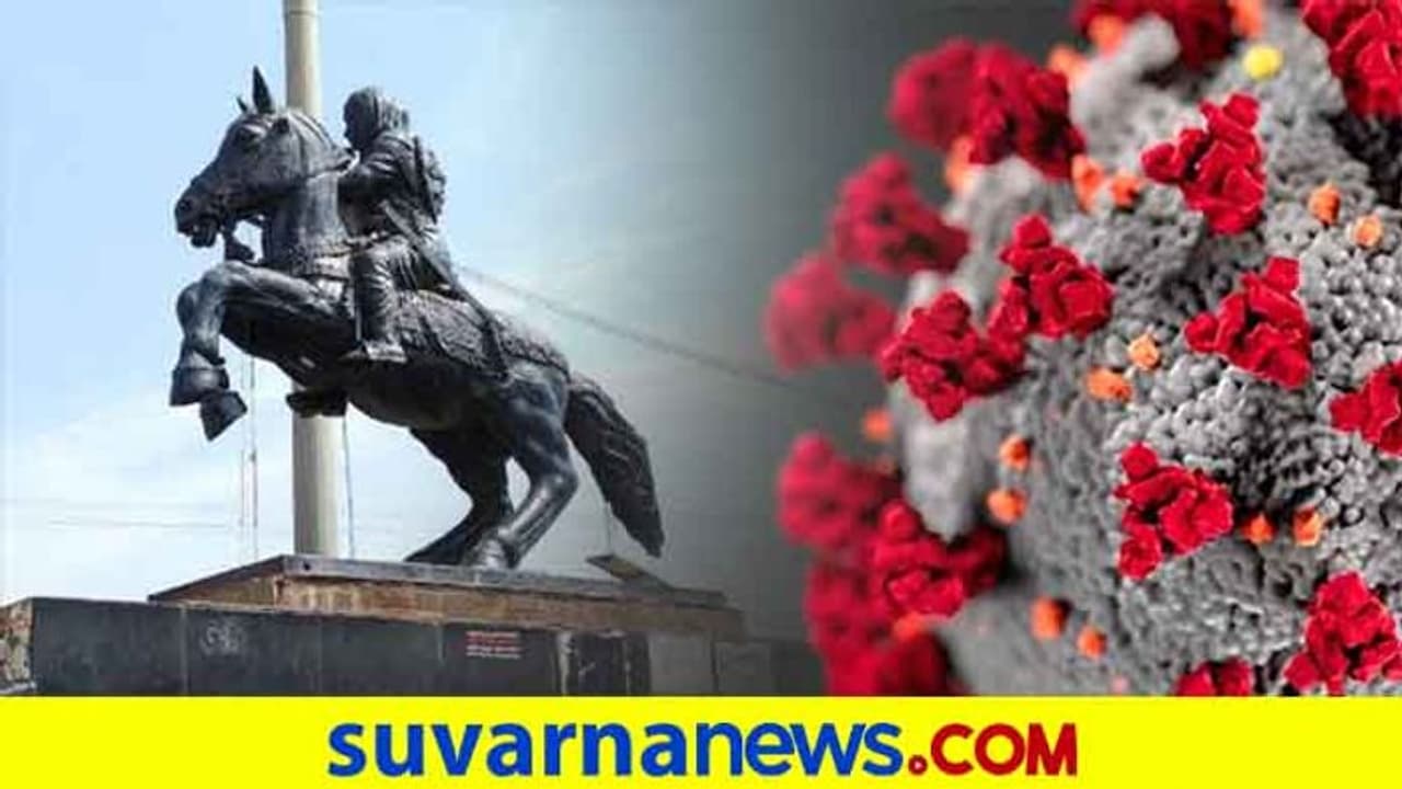 ಹುಬ್ಬಳ್ಳಿ: ಆ್ಯಂಬುಲೆನ್ಸ್ ವಿಳಂಬ, ಚೆನ್ನಮ್ಮ ವೃತ್ತದಲ್ಲಿ ಸೋಂಕಿತನ ಓಡಾಟ ಹುಬ್ಬಳ್ಳಿ: ಆ್ಯಂಬುಲೆನ್ಸ್ ವಿಳಂಬ, ಚೆನ್ನಮ್ಮ ವೃತ್ತದಲ್ಲಿ ಸೋಂಕಿತನ ಓಡಾಟ