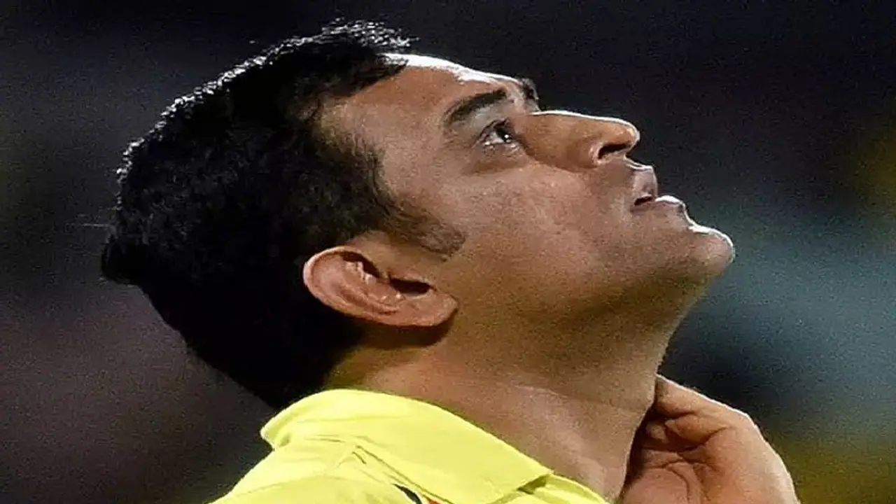 আইপিএলের শুরুর আগেই করোনা আতঙ্কে ধোনি,নমুনা গেল পরীক্ষার জন্য আইপিএলের শুরুর আগেই করোনা আতঙ্কে ধোনি,নমুনা গেল পরীক্ষার জন্য