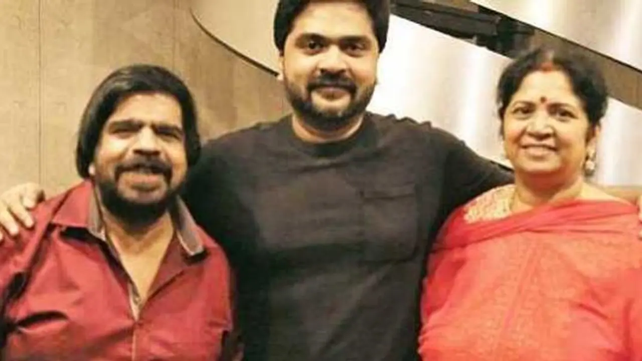 'மாநாடு' படத்திற்காக கொரோனா நேரத்தில் சத்தமில்லாமல் உடல் எடையை குறைத்த சிம்பு! அசந்து போன ரசிகர்கள்.!