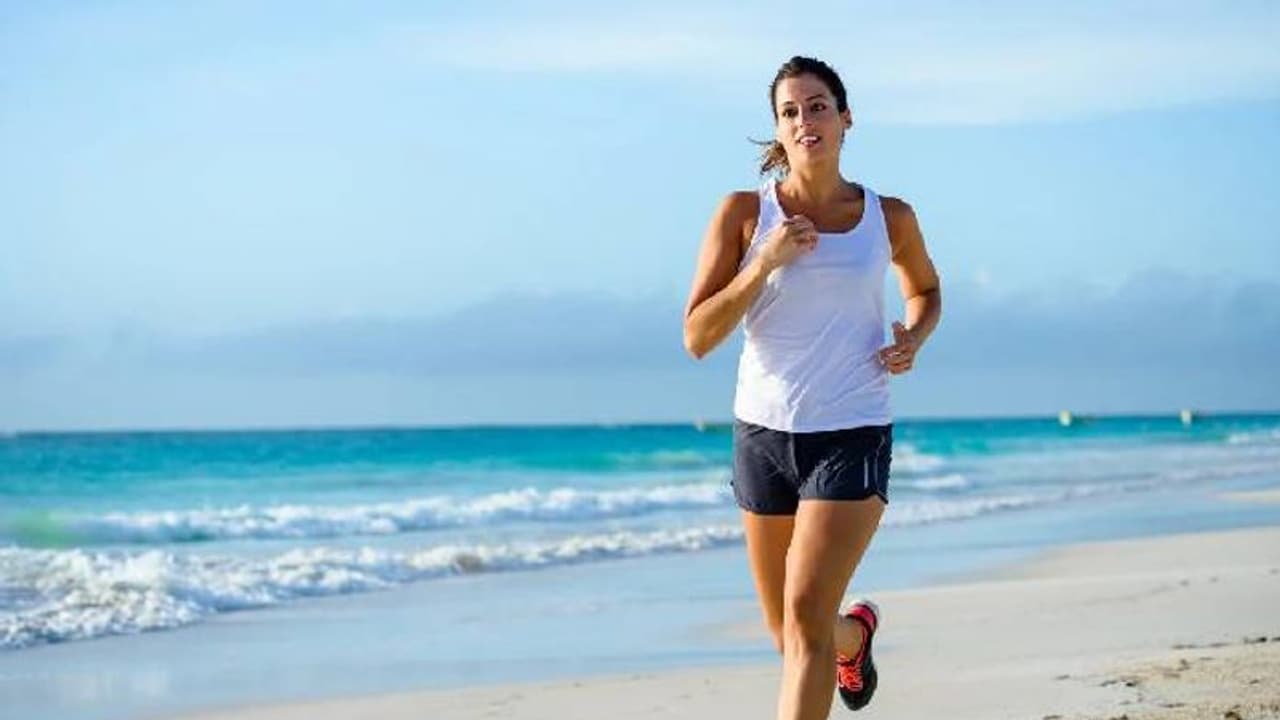 കടല്‍ത്തീരത്തെ ഓട്ടം നല്ലതാണോ? പുതിയ പഠനം പറയുന്നത്...