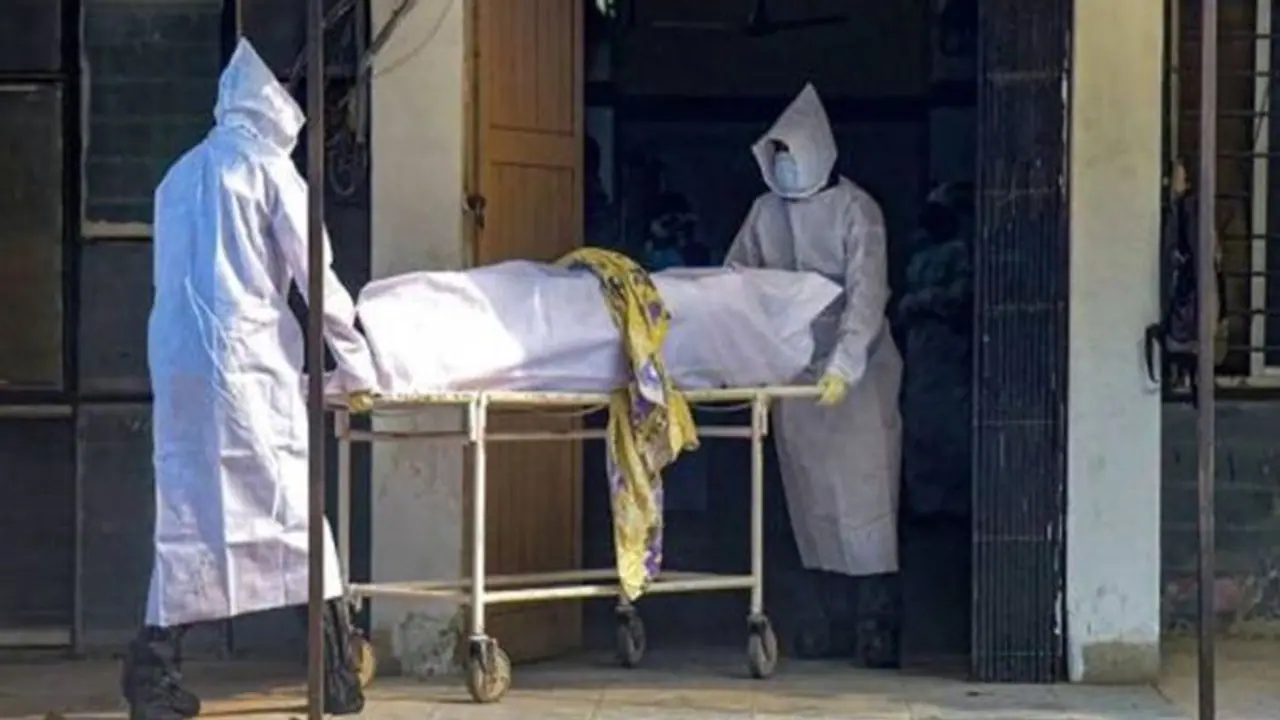 தமிழ்நாட்டில் இன்று மேலும் 4328 பேருக்கு தொற்று..! 2 ஆயிரத்தை கடந்த கொரோனா உயிரிழப்பு தமிழ்நாட்டில் இன்று மேலும் 4328 பேருக்கு தொற்று..! 2 ஆயிரத்தை கடந்த கொரோனா உயிரிழப்பு