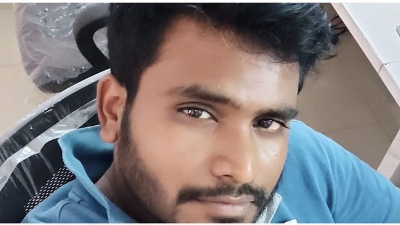 சமூக ஊடகங்களில் கறுப்பர் கூட்டம் இந்து அமைப்புகள் விவகாரம்... பேஸ்புக்கில் பதிவிட்ட கார்ட்டூனிஸ்ட் வர்மா கைது!