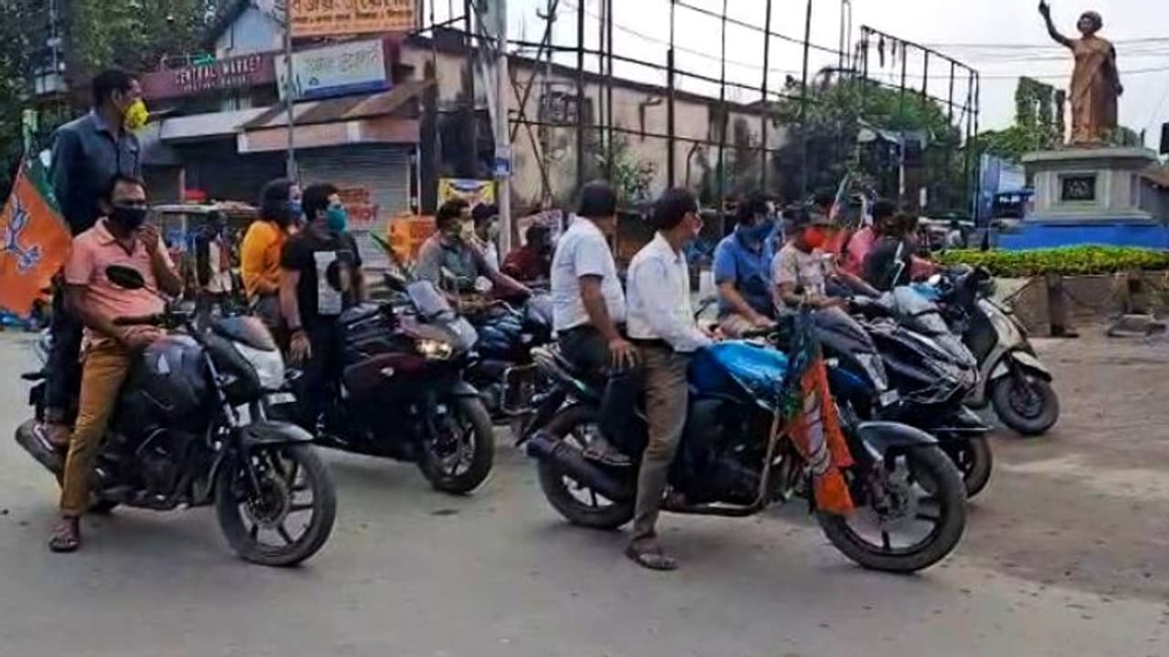 শুনসান দিনাজপুর, সংঘর্ষ কোচবিহার আলিপুরদুয়ারে উত্তরবঙ্গে মিশ্র প্রতিক্রিয়া বিজেপির বনধে শুনসান দিনাজপুর, সংঘর্ষ কোচবিহার আলিপুরদুয়ারে উত্তরবঙ্গে মিশ্র প্রতিক্রিয়া বিজেপির বনধে