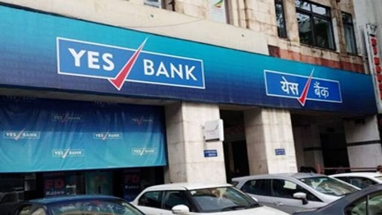 15 जुलाई से खुलेगा यस बैंक का FPO, आधी कीमत पर शेयर खरीदने का बेहतरीन मौका 15 जुलाई से खुलेगा यस बैंक का FPO, आधी कीमत पर शेयर खरीदने का बेहतरीन मौका