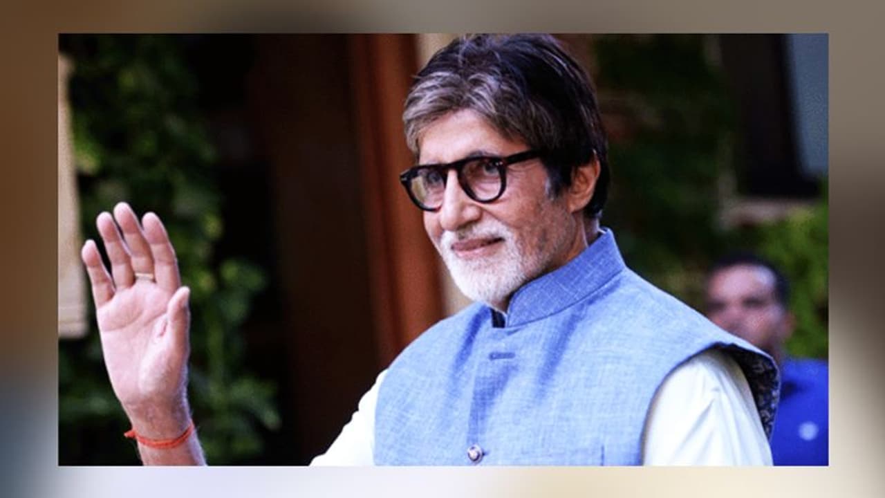 করোনা জয়ী অমিতাভ, বাগানে লাগালেন গাছ, কোভিড এর পর প্রথম ছবি শাহেনশাহর