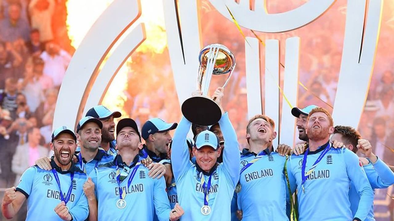 ವಿಶ್ವಕಪ್ ಗೆದ್ದ ನಾಯಕ ಸದ್ಯದಲ್ಲೇ ಅಂತಾರಾಷ್ಟ್ರೀಯ ಕ್ರಿಕೆಟ್ಗೆ ದಿಢೀರ್ ನಿವೃತ್ತಿ..? ವಿಶ್ವಕಪ್ ಗೆದ್ದ ನಾಯಕ ಸದ್ಯದಲ್ಲೇ ಅಂತಾರಾಷ್ಟ್ರೀಯ ಕ್ರಿಕೆಟ್ಗೆ ದಿಢೀರ್ ನಿವೃತ್ತಿ..?