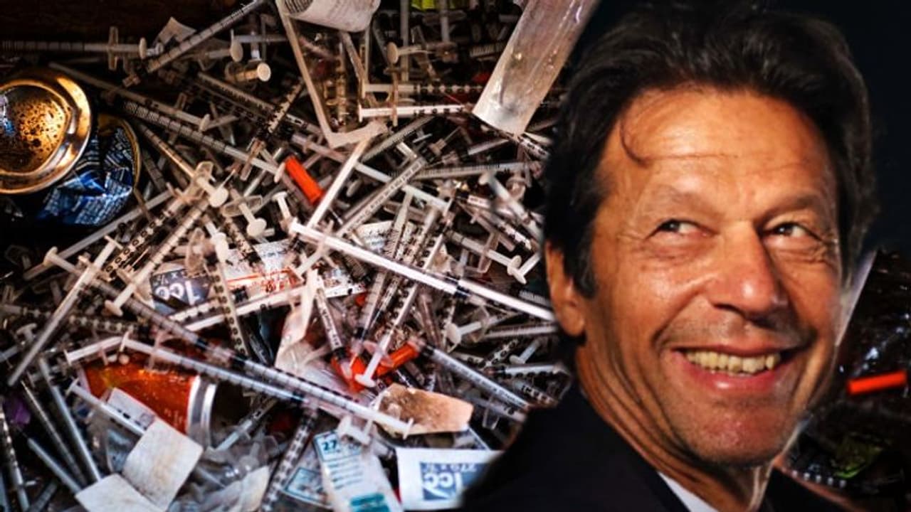 বিএসএফ জওয়ানের হাতেই পুরিয়া, জঙ্গিরা কোনঠাসা হতেই কাশ্মীরে নয়া কৌশল নিল পাকিস্তান বিএসএফ জওয়ানের হাতেই পুরিয়া, জঙ্গিরা কোনঠাসা হতেই কাশ্মীরে নয়া কৌশল নিল পাকিস্তান