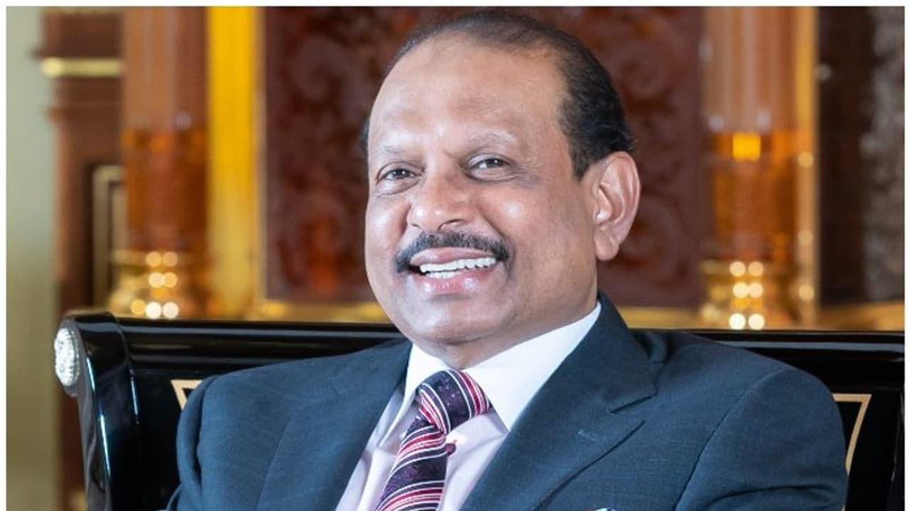 യുഎഇയുടെ '100 മില്യന് മീല്സ്' പദ്ധതിയിലേക്ക് രണ്ടു കോടി രൂപ സംഭാവന നല്കി എം എ യൂസഫലി യുഎഇയുടെ '100 മില്യന് മീല്സ്' പദ്ധതിയിലേക്ക് രണ്ടു കോടി രൂപ സംഭാവന നല്കി എം എ യൂസഫലി