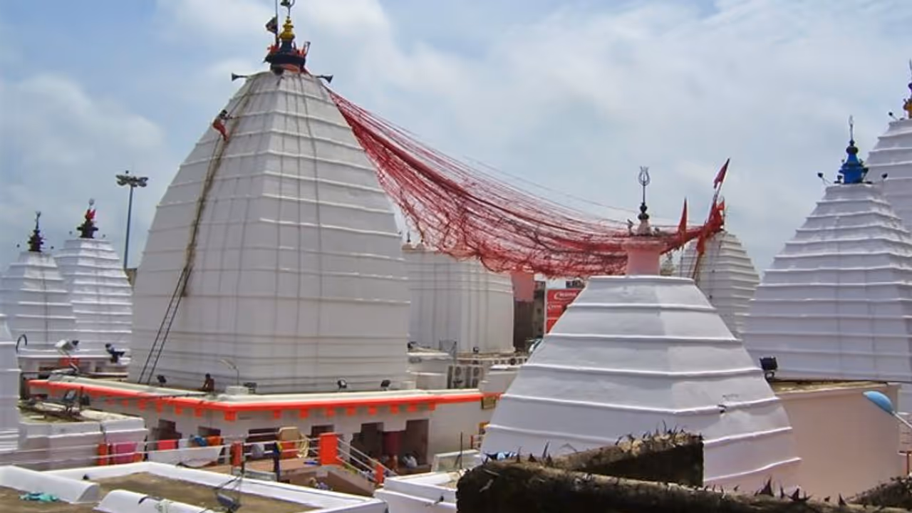 इस ज्योतिर्लिंग में त्रिशूल नहीं पंचशूल की होती है पूजा, लंकापति रावण से जुड़ी है इस तीर्थ की कथा इस ज्योतिर्लिंग में त्रिशूल नहीं पंचशूल की होती है पूजा, लंकापति रावण से जुड़ी है इस तीर्थ की कथा