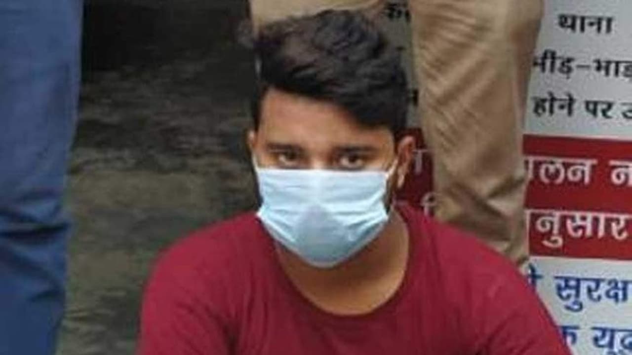 প্রথম শ্রেণিতে বোর্ড পরীক্ষায় পাস, গ্যাংস্টারের সঙ্গী হয়ে মাত্র ১৬ বছরে চরম পরিণতি ডেকে আনল কার্তিকে