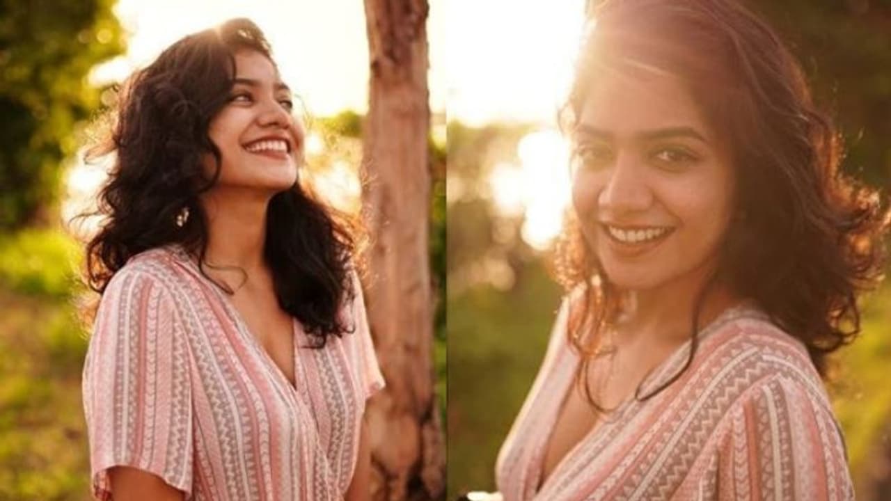 വിവാദങ്ങൾക്ക് വിട; പുതിയ ഫോട്ടോഷൂട്ടുമായി അനാർക്കലി മരക്കാർ വിവാദങ്ങൾക്ക് വിട; പുതിയ ഫോട്ടോഷൂട്ടുമായി അനാർക്കലി മരക്കാർ