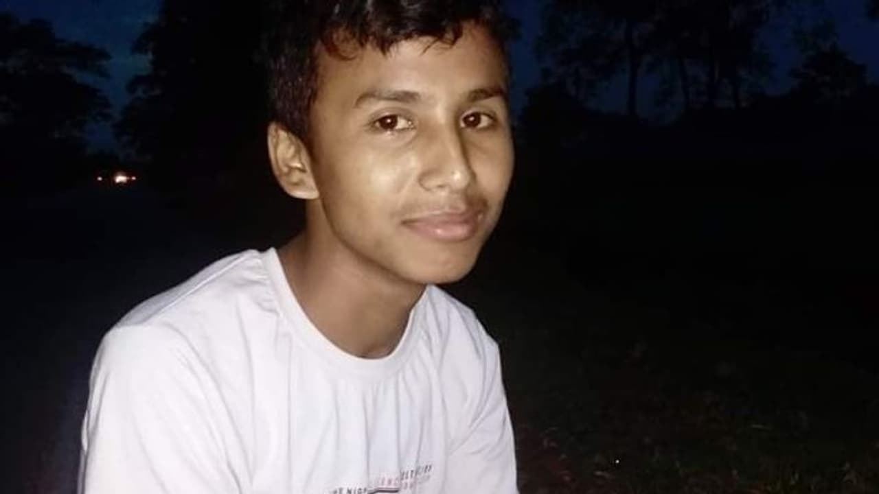 ফল প্রকাশের আগে মাধ্যমিক পরীক্ষার্থীর অস্বাভাবিক মৃত্যু, বাড়িতে মিলল ঝুলন্ত দেহ ফল প্রকাশের আগে মাধ্যমিক পরীক্ষার্থীর অস্বাভাবিক মৃত্যু, বাড়িতে মিলল ঝুলন্ত দেহ