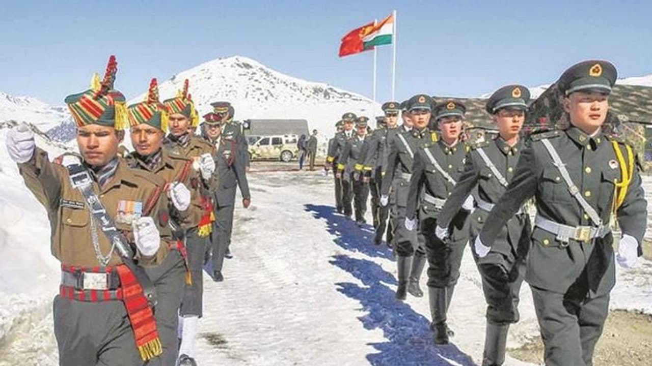 फिंगर एरिया को पूरी तरह से नहीं छोड़ना चाहता चीन, तनाव वाले इलाकों से पीछे हटने को तैयार फिंगर एरिया को पूरी तरह से नहीं छोड़ना चाहता चीन, तनाव वाले इलाकों से पीछे हटने को तैयार