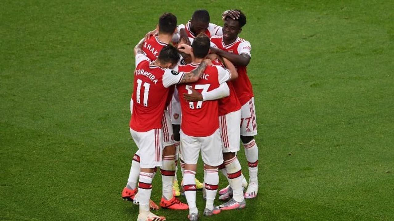 আর্সেনালের কাছে হেরে ১০০ পয়েন্টের সম্ভাবনা শেষ লিভারপুলের আর্সেনালের কাছে হেরে ১০০ পয়েন্টের সম্ভাবনা শেষ লিভারপুলের