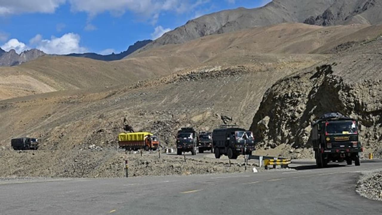 চুসুলে ১৫ ঘণ্টার ম্যারাথন বৈঠকে প্যাংগং লেকের ওপর জোর, ইতিমধ্যেই সেনা সরিয়েছে চিন