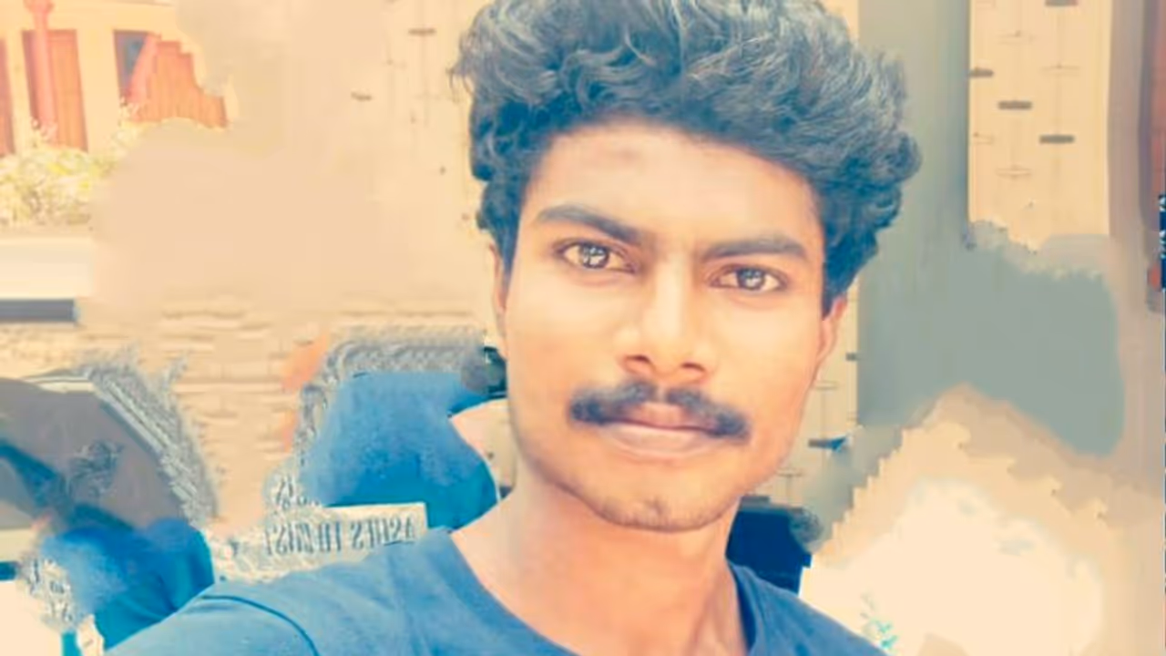 ടാങ്കർ ലോറി സ്കൂട്ടറിൽ ഇടിച്ച് യുവാവ് മരിച്ചു, സുഹൃത്തിന് ഗുരുതര പരിക്ക് ടാങ്കർ ലോറി സ്കൂട്ടറിൽ ഇടിച്ച് യുവാവ് മരിച്ചു, സുഹൃത്തിന് ഗുരുതര പരിക്ക്