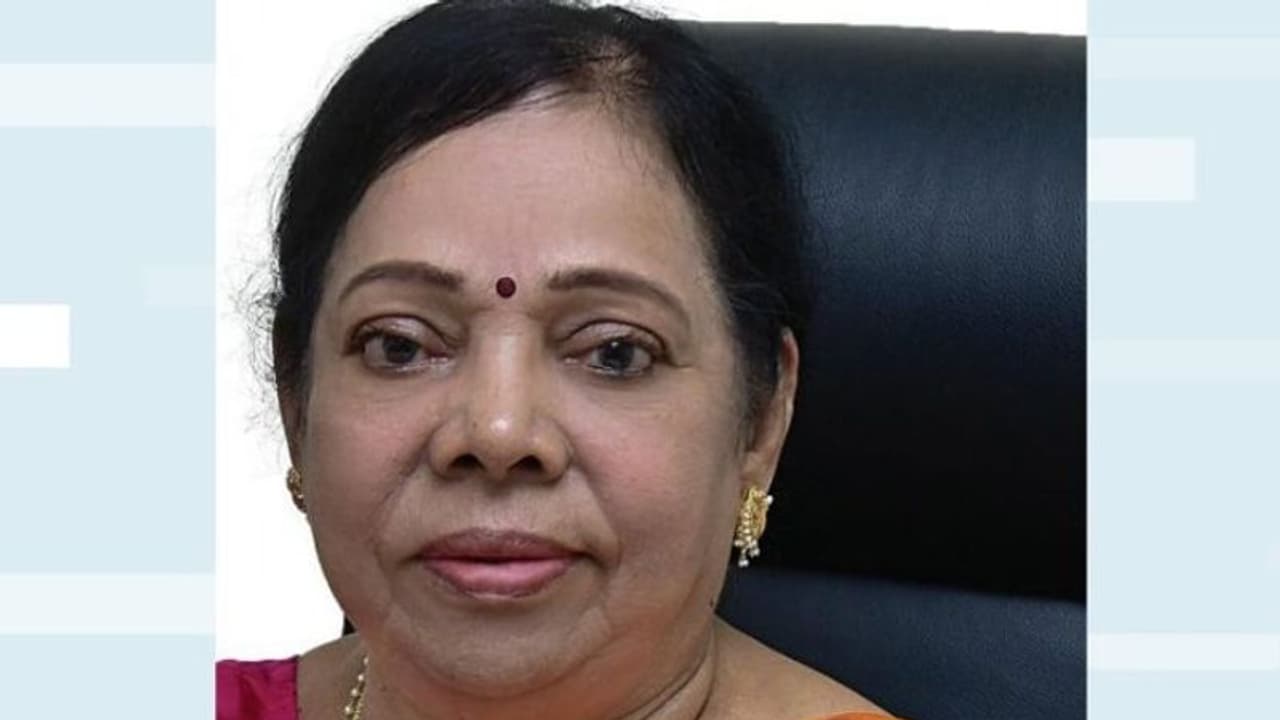 'ജീവകാരുണ്യ പ്രവർത്തനങ്ങൾക്ക് ഉപയോഗിക്കും'; ദുബായ് ഡ്യൂട്ടി ഫ്രീയുടെ 7.5കോടി ഇന്ത്യൻ സ്കൂൾ പ്രിൻസിപ്പാളിന് 'ജീവകാരുണ്യ പ്രവർത്തനങ്ങൾക്ക് ഉപയോഗിക്കും'; ദുബായ് ഡ്യൂട്ടി ഫ്രീയുടെ 7.5കോടി ഇന്ത്യൻ സ്കൂൾ പ്രിൻസിപ്പാളിന്