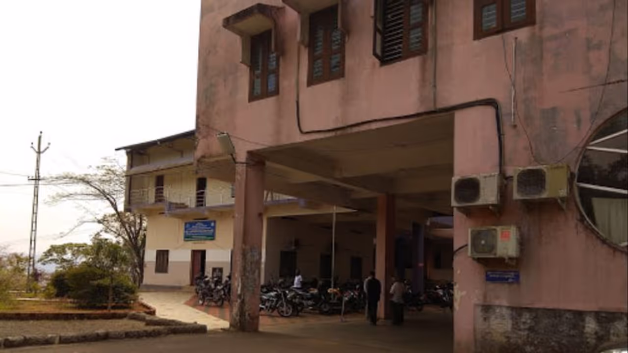 ഇടുക്കി കുളമാവിലെ ഗ്രീൻബർഗ് ഹോളിഡെ റിസോട്ടിന്‍റെ പട്ടയം റദ്ദാക്കി