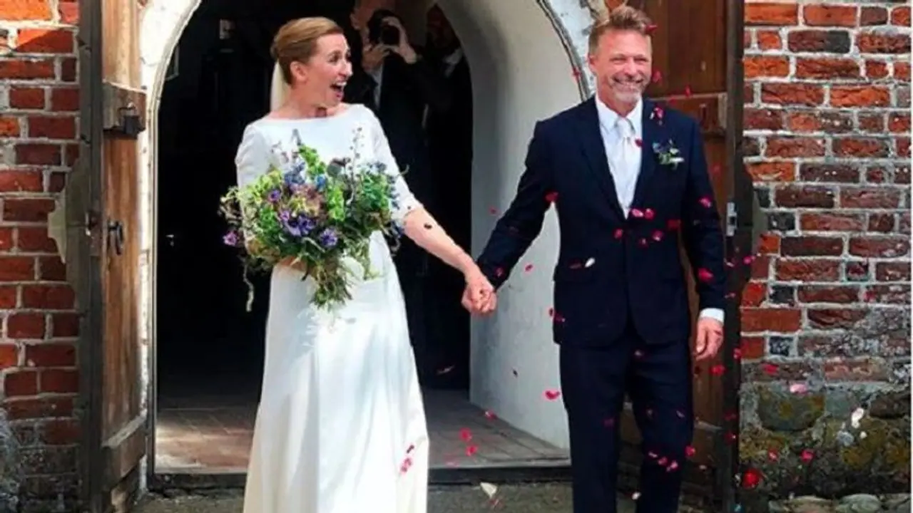 3 ಬಾರಿ ಮುಂದೂಡಿಕೆ, ಕೊನೆಗೂ ನಡೆಯಿತು ಡೆನ್ಮಾರ್ಕ್ ಪ್ರಧಾನಿ ಮದುವೆ! 3 ಬಾರಿ ಮುಂದೂಡಿಕೆ, ಕೊನೆಗೂ ನಡೆಯಿತು ಡೆನ್ಮಾರ್ಕ್ ಪ್ರಧಾನಿ ಮದುವೆ!