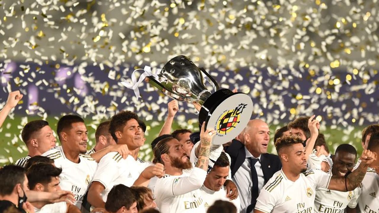 കൊവിഡ് തിരിച്ചടികളില് പതറാതെ റയല്; പണത്തിളക്കത്തിലും ചാമ്പ്യന്മാര് കൊവിഡ് തിരിച്ചടികളില് പതറാതെ റയല്; പണത്തിളക്കത്തിലും ചാമ്പ്യന്മാര്