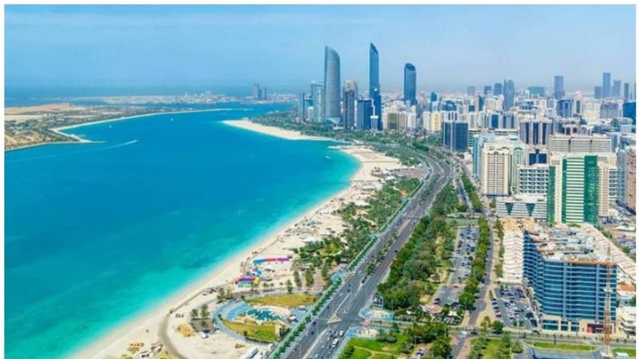 സാധാരണ ജീവിതത്തിലേക്ക് മടങ്ങി യുഎഇ; കൂടുതല് പാര്ക്കുകളും ബീച്ചുകളും തുറക്കുന്നു സാധാരണ ജീവിതത്തിലേക്ക് മടങ്ങി യുഎഇ; കൂടുതല് പാര്ക്കുകളും ബീച്ചുകളും തുറക്കുന്നു