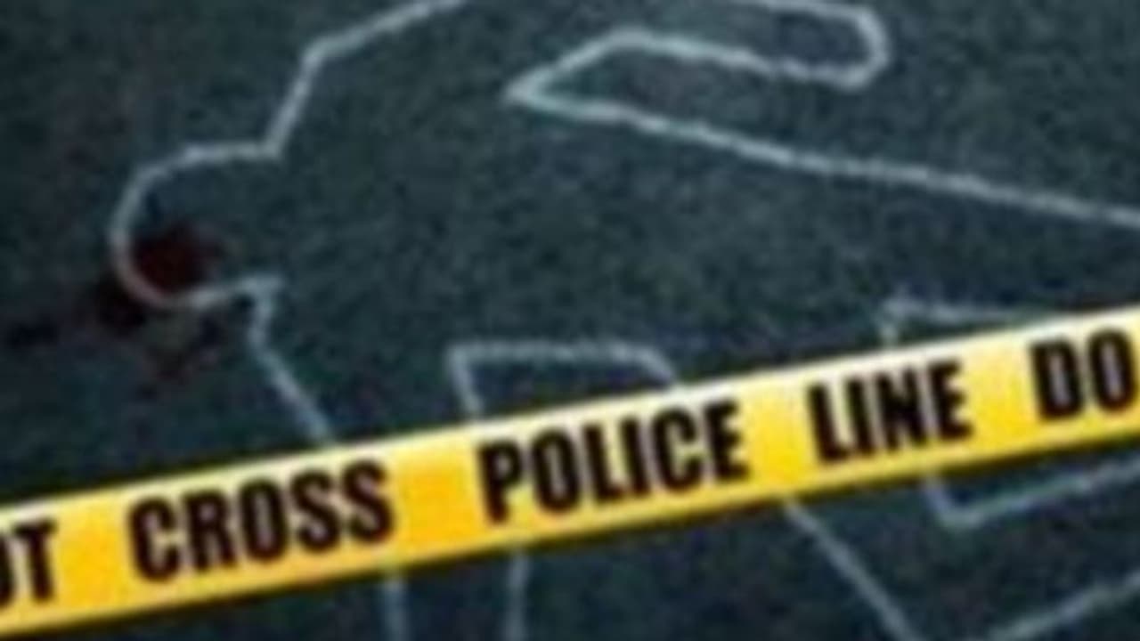 বিজেপি কর্মীর অস্বাভাবিক মৃত্যু, জাতীয় সড়কের ধারে মিলল ক্ষতবিক্ষত দেহ বিজেপি কর্মীর অস্বাভাবিক মৃত্যু, জাতীয় সড়কের ধারে মিলল ক্ষতবিক্ষত দেহ