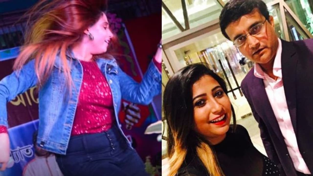 লকডাউন কাড়ল নিলিশার সংগীত জীবন, অর্থকষ্টে ফুটপাতে দুধ পাউরুটির দোকান খুললেন জনপ্রিয় গায়িকা লকডাউন কাড়ল নিলিশার সংগীত জীবন, অর্থকষ্টে ফুটপাতে দুধ পাউরুটির দোকান খুললেন জনপ্রিয় গায়িকা