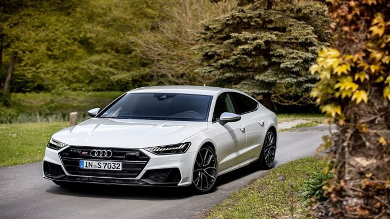 ఇండియాలోకి ఆడి ఆర్ఎస్7 స్పోర్ట్బ్యాక్ కార్.. ఇండియాలోకి ఆడి ఆర్ఎస్7 స్పోర్ట్బ్యాక్ కార్..