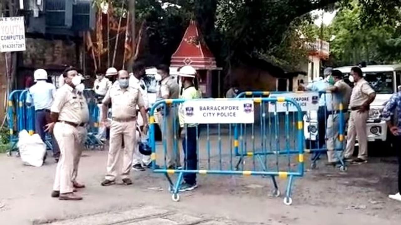 বিজেপির মিছিলকে ঘিরে রণক্ষেত্র ভাটপাড়া, বিজেপি তৃণমূল সংঘর্ষে বোমা গুলির লড়াই বিজেপির মিছিলকে ঘিরে রণক্ষেত্র ভাটপাড়া, বিজেপি তৃণমূল সংঘর্ষে বোমা গুলির লড়াই