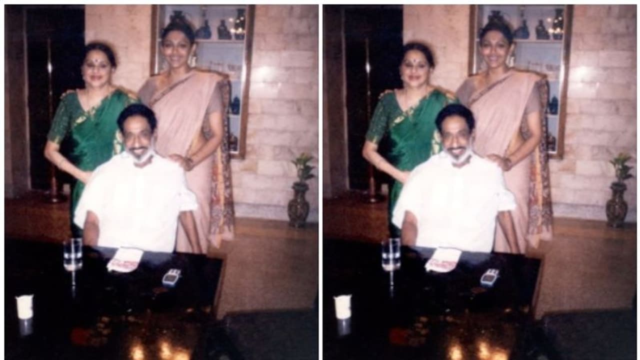 രണ്ട് ഇതിഹാസങ്ങള്‍ക്കൊപ്പം, ഫോട്ടോയുമായി ശോഭന