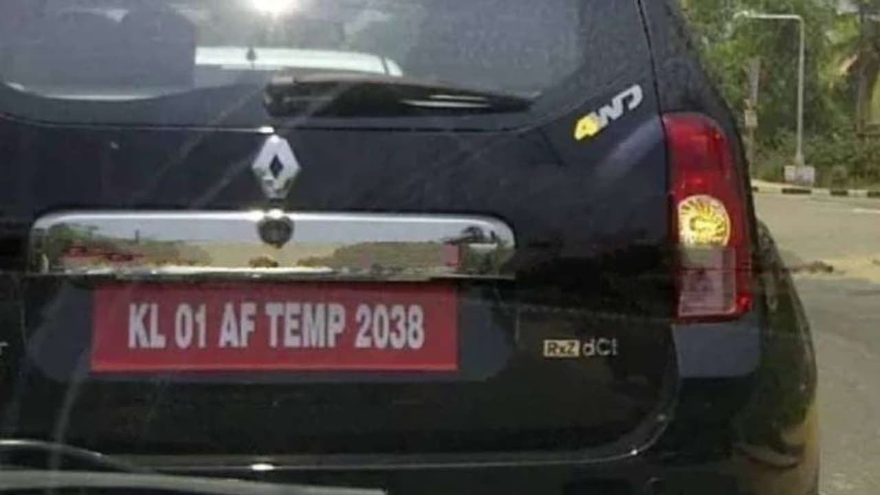 താല്ക്കാലിക രജിസ്ട്രേഷന് നമ്പറുമായി റോഡിലിറങ്ങിയാല് ഇനി പാടുപെടും! താല്ക്കാലിക രജിസ്ട്രേഷന് നമ്പറുമായി റോഡിലിറങ്ങിയാല് ഇനി പാടുപെടും!