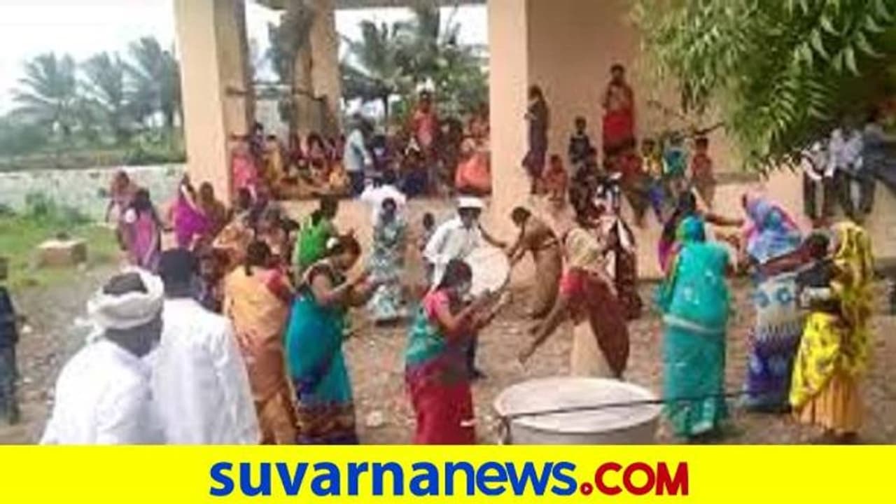 ವಿಜಯಪುರ: ಕೊರೋನಾ ಬಗ್ಗೆ ಡೋಂಟ್‌ ಕೇರ್‌, ಕೂಡಗಿ ತಾಂಡಾದಲ್ಲಿ ಭರ್ಜರಿ ಜಾತ್ರೆ..!