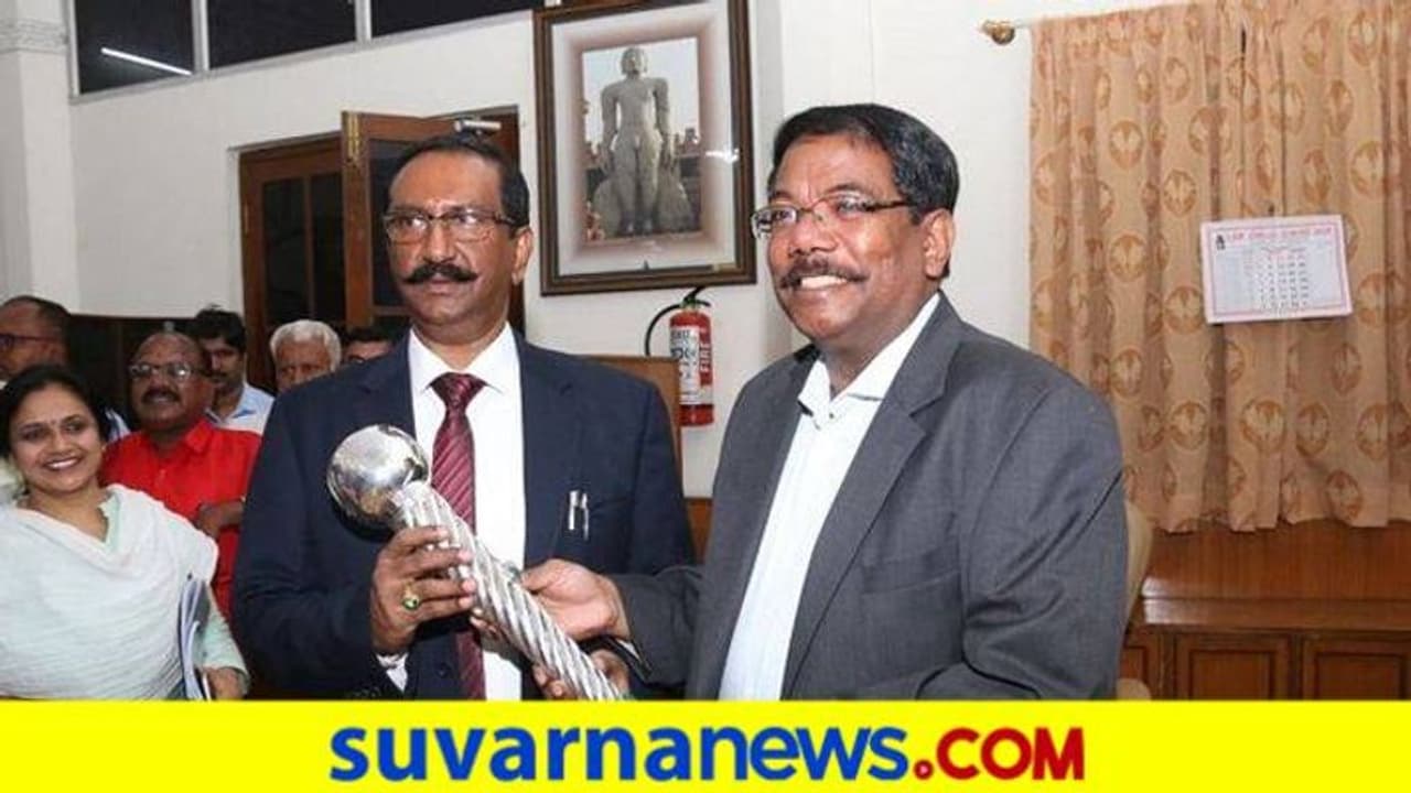 ಬೆಂಗಳೂರು: ಇನ್ನೊಂದು ವಾರದಲ್ಲಿ ಕೊರೋನಾ ನಿಯಂತ್ರಣ, ಬಿಬಿಎಂಪಿ ಆಯುಕ್ತ ಮಂಜುನಾಥ್ ಬೆಂಗಳೂರು: ಇನ್ನೊಂದು ವಾರದಲ್ಲಿ ಕೊರೋನಾ ನಿಯಂತ್ರಣ, ಬಿಬಿಎಂಪಿ ಆಯುಕ್ತ ಮಂಜುನಾಥ್