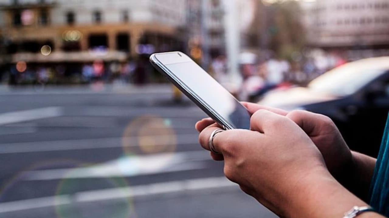 വാട്ട്സ്ആപ്പ്, യൂട്യൂബ് ആപ്പുകളുടെ വ്യാജന്‍ വഴി മാല്‍വെയര്‍ ആക്രമണം