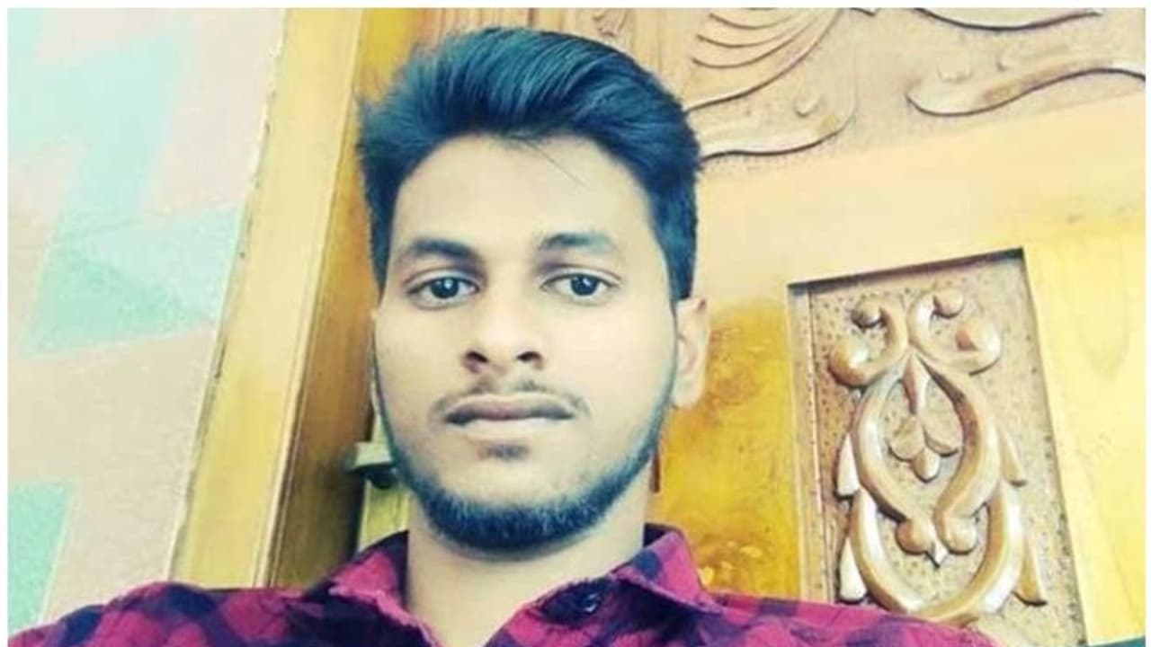 പ്രവാസി മലയാളി യുവാവ് വാഹനാപകടത്തില് മരിച്ചു പ്രവാസി മലയാളി യുവാവ് വാഹനാപകടത്തില് മരിച്ചു