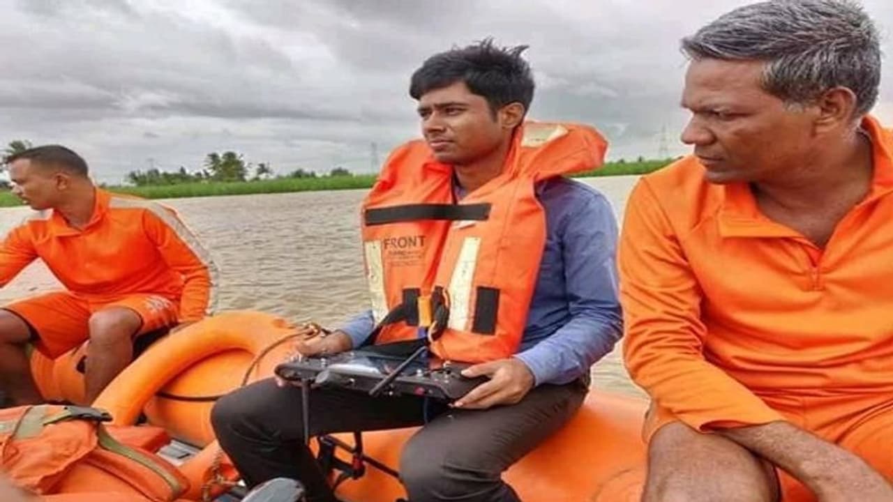 ಕೊರೋನಾ ಕಾಲದಲ್ಲಿ 'ಮನೆ' ಬಿಟ್ಟು ಬಂದ ಡ್ರೋಣ್ ಪ್ರತಾಪ್ಗೆ ಮತ್ತೊಂದು ಸಂಕಷ್ಟ! ಕೊರೋನಾ ಕಾಲದಲ್ಲಿ 'ಮನೆ' ಬಿಟ್ಟು ಬಂದ ಡ್ರೋಣ್ ಪ್ರತಾಪ್ಗೆ ಮತ್ತೊಂದು ಸಂಕಷ್ಟ!