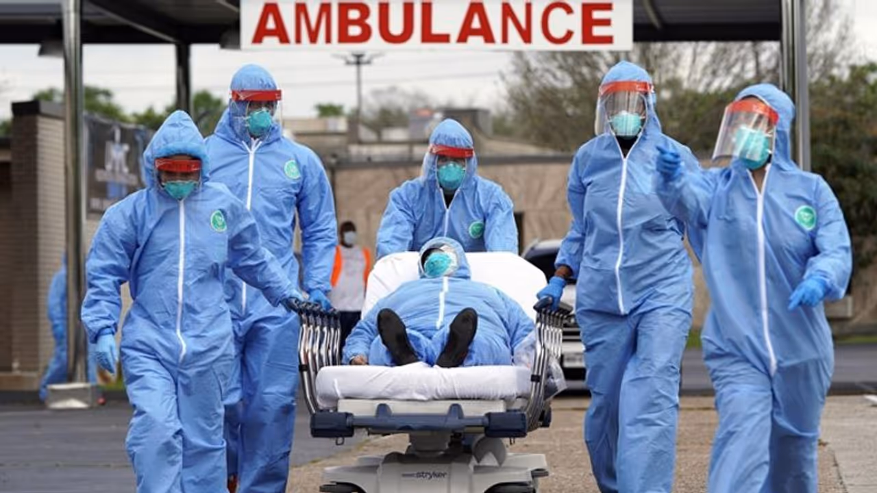 2 மணி நேரத்தில் 60 பேர் உயிரிழக்கப்போகும் அபாயம்... கையறு நிலையில் மருத்துவர்கள்; உறவினர்கள் கண் முன்னே மரணம் 2 மணி நேரத்தில் 60 பேர் உயிரிழக்கப்போகும் அபாயம்... கையறு நிலையில் மருத்துவர்கள்; உறவினர்கள் கண் முன்னே மரணம்