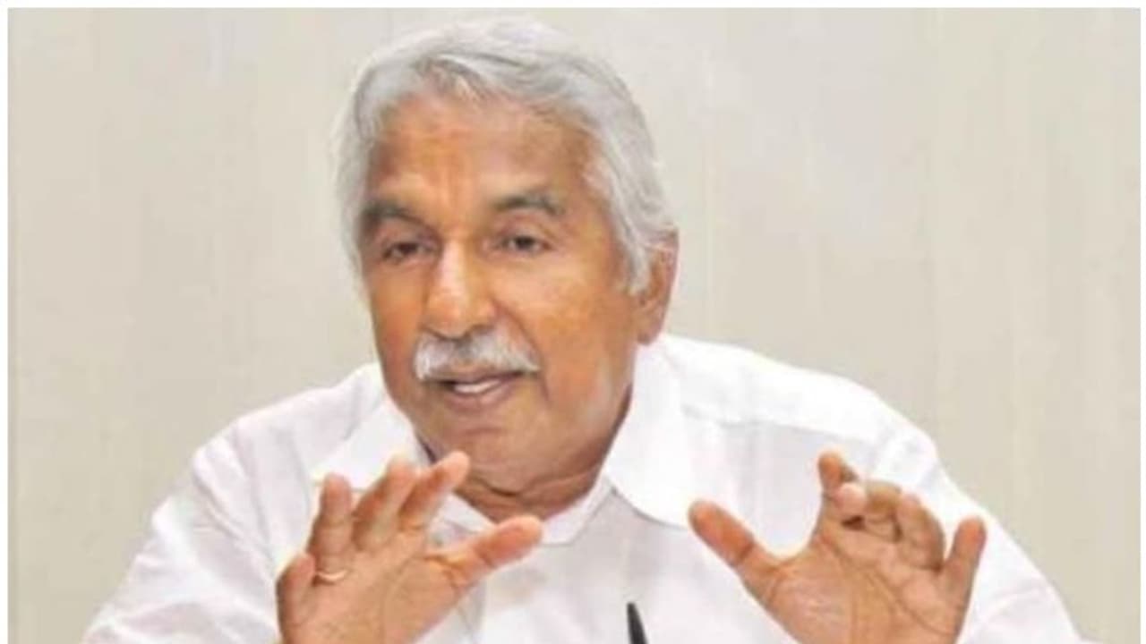 തൊഴില്‍രഹിതരുടെ ആത്മഹത്യ; സര്‍ക്കാര്‍ കണ്ണ് തുറക്കണമെന്ന് ഉമ്മന്‍ചാണ്ടി