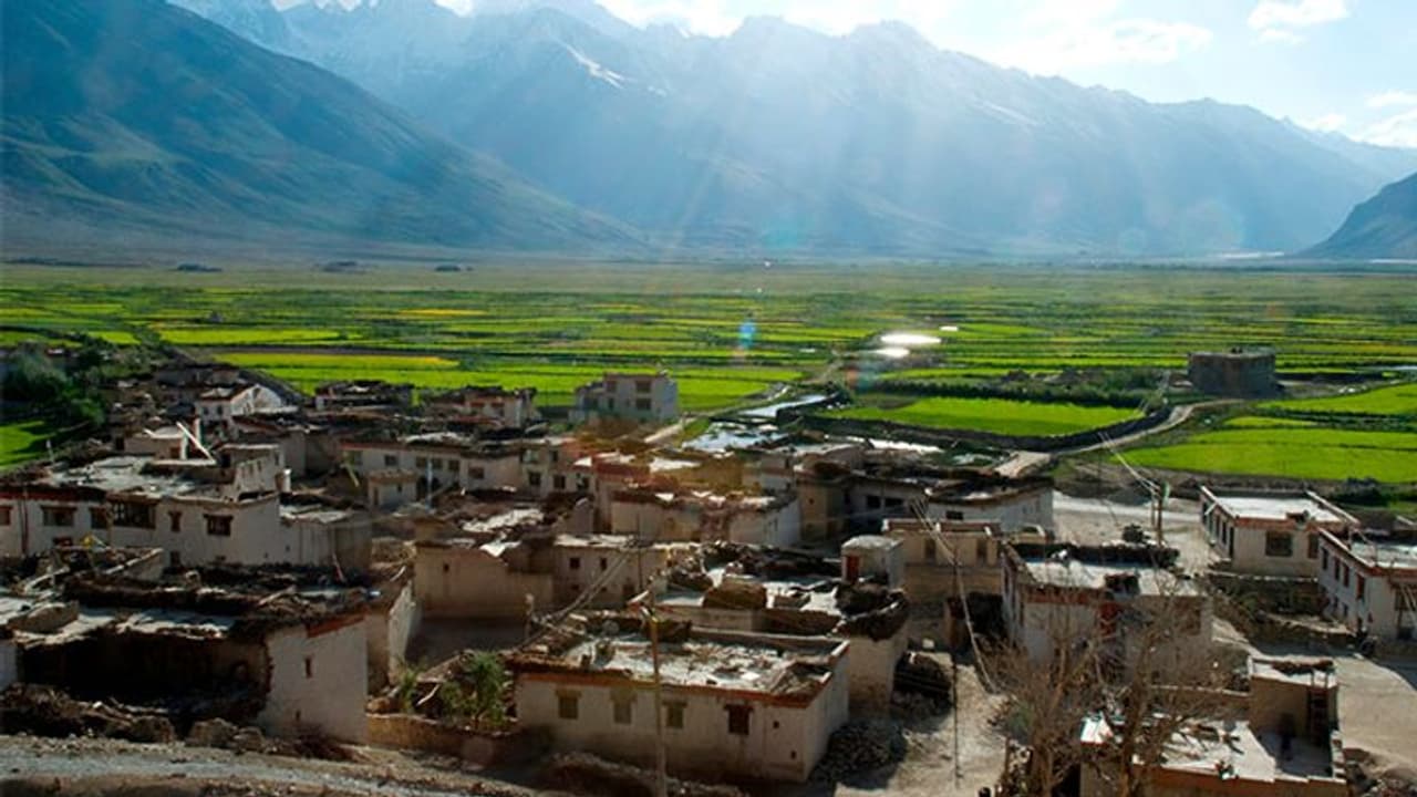 ജമ്മു കശ്മീരിൽ നിയമസഭാ തെരഞ്ഞെടുപ്പ് ഉടനെയില്ല: ജില്ലാ വികസന കൗൺസിൽ രൂപീകരിച്ച് കേന്ദ്രം ജമ്മു കശ്മീരിൽ നിയമസഭാ തെരഞ്ഞെടുപ്പ് ഉടനെയില്ല: ജില്ലാ വികസന കൗൺസിൽ രൂപീകരിച്ച് കേന്ദ്രം