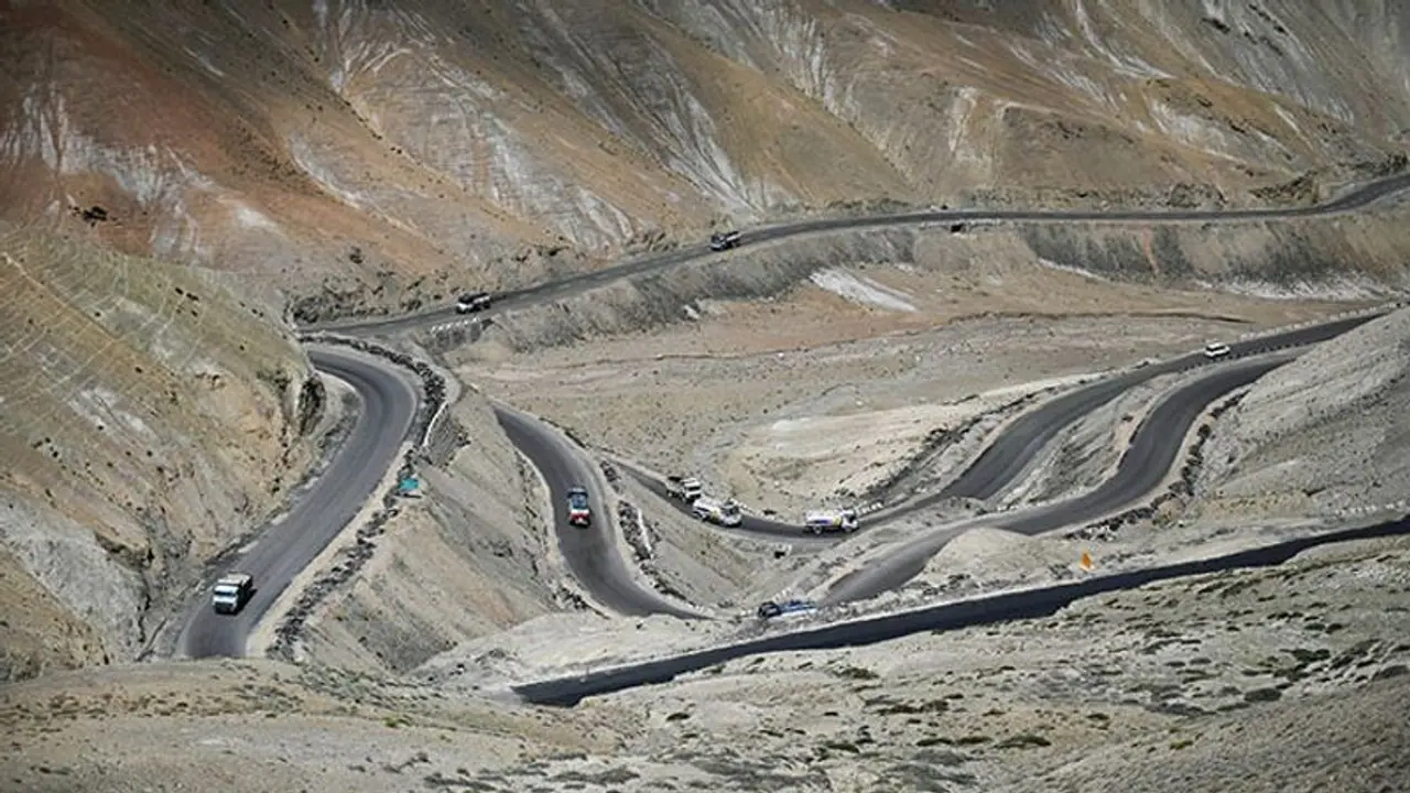 পঞ্চম দফার আলোচনায় প্যাংগং মূল অ্যাজেন্ডা হতে পারে, মোলডোতে আজ ভারত চিন সামরিক বৈঠক পঞ্চম দফার আলোচনায় প্যাংগং মূল অ্যাজেন্ডা হতে পারে, মোলডোতে আজ ভারত চিন সামরিক বৈঠক