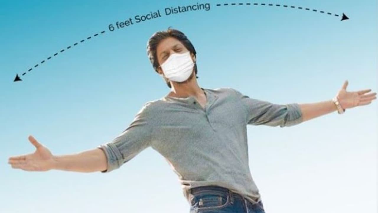 সামাজিক দূরত্ব বজায় রাখতে কিং খান ই একমাত্র ভরসা, অভিনেতার পন্থায় বার্তা দিল অসম পুলিশ