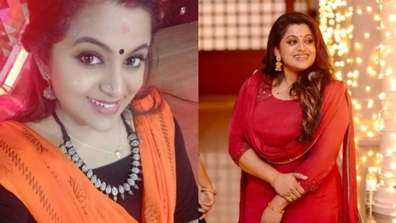 'സൈബർ ബുള്ളിയിങ് മാനസികമായി വല്ലാതെ തളർത്തുന്നു'; കോട്ടയം എസ്പിക്ക് പരാതിയുമായി വീണ നായർ 'സൈബർ ബുള്ളിയിങ് മാനസികമായി വല്ലാതെ തളർത്തുന്നു'; കോട്ടയം എസ്പിക്ക് പരാതിയുമായി വീണ നായർ