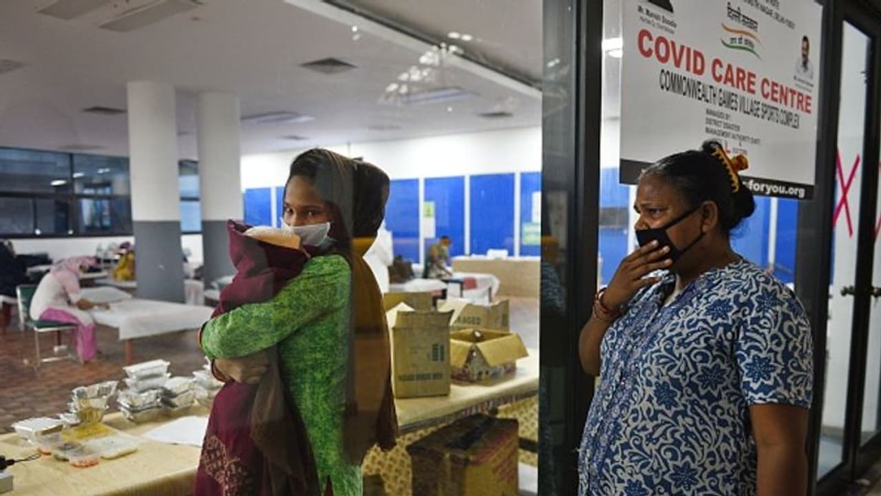 പന്ത്രണ്ട് ലക്ഷത്തോടടുത്ത് രാജ്യത്തെ കൊവിഡ് കണക്ക്; 24 മണിക്കൂറിനിടെ 648 മരണം കൂടി പന്ത്രണ്ട് ലക്ഷത്തോടടുത്ത് രാജ്യത്തെ കൊവിഡ് കണക്ക്; 24 മണിക്കൂറിനിടെ 648 മരണം കൂടി