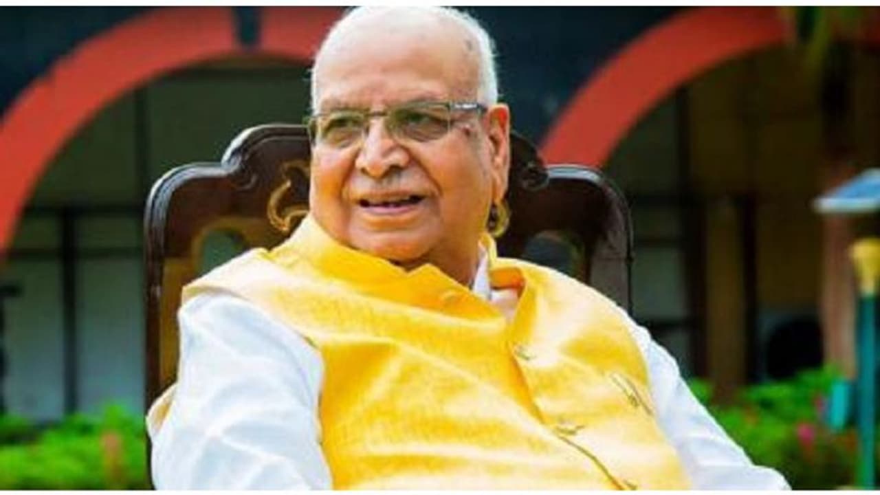 MP के राज्यपाल लालजी टंडन के निधन पर सीएम योगी ने जताया दुःख, तीन दिन के राजकीय शोक की घोषणा MP के राज्यपाल लालजी टंडन के निधन पर सीएम योगी ने जताया दुःख, तीन दिन के राजकीय शोक की घोषणा