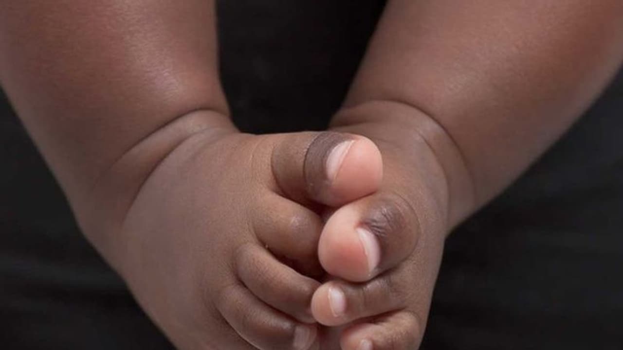 4 दिन बाद अनाथ हुई नवजात, बेटी पैदा होने से नाराज पिता ने की आत्महत्या, सदमे में मां की भी मौत 4 दिन बाद अनाथ हुई नवजात, बेटी पैदा होने से नाराज पिता ने की आत्महत्या, सदमे में मां की भी मौत