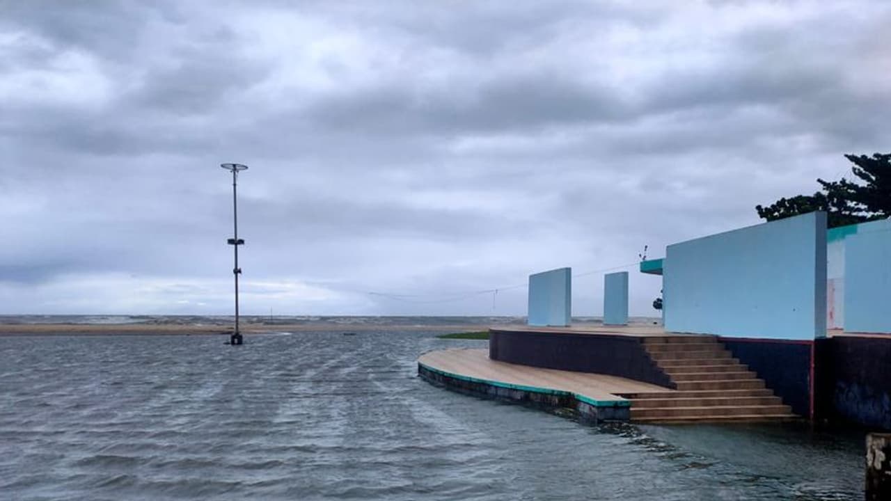 കോൺഗ്രസും ട്വൻ്റി ട്വൻ്റിയും കൈകോർത്തു; അവിശ്വാസം പാസായി, ചെല്ലാനത്ത് എൽഡിഎഫിന് ഭരണം നഷ്ടമായി കോൺഗ്രസും ട്വൻ്റി ട്വൻ്റിയും കൈകോർത്തു; അവിശ്വാസം പാസായി, ചെല്ലാനത്ത് എൽഡിഎഫിന് ഭരണം നഷ്ടമായി