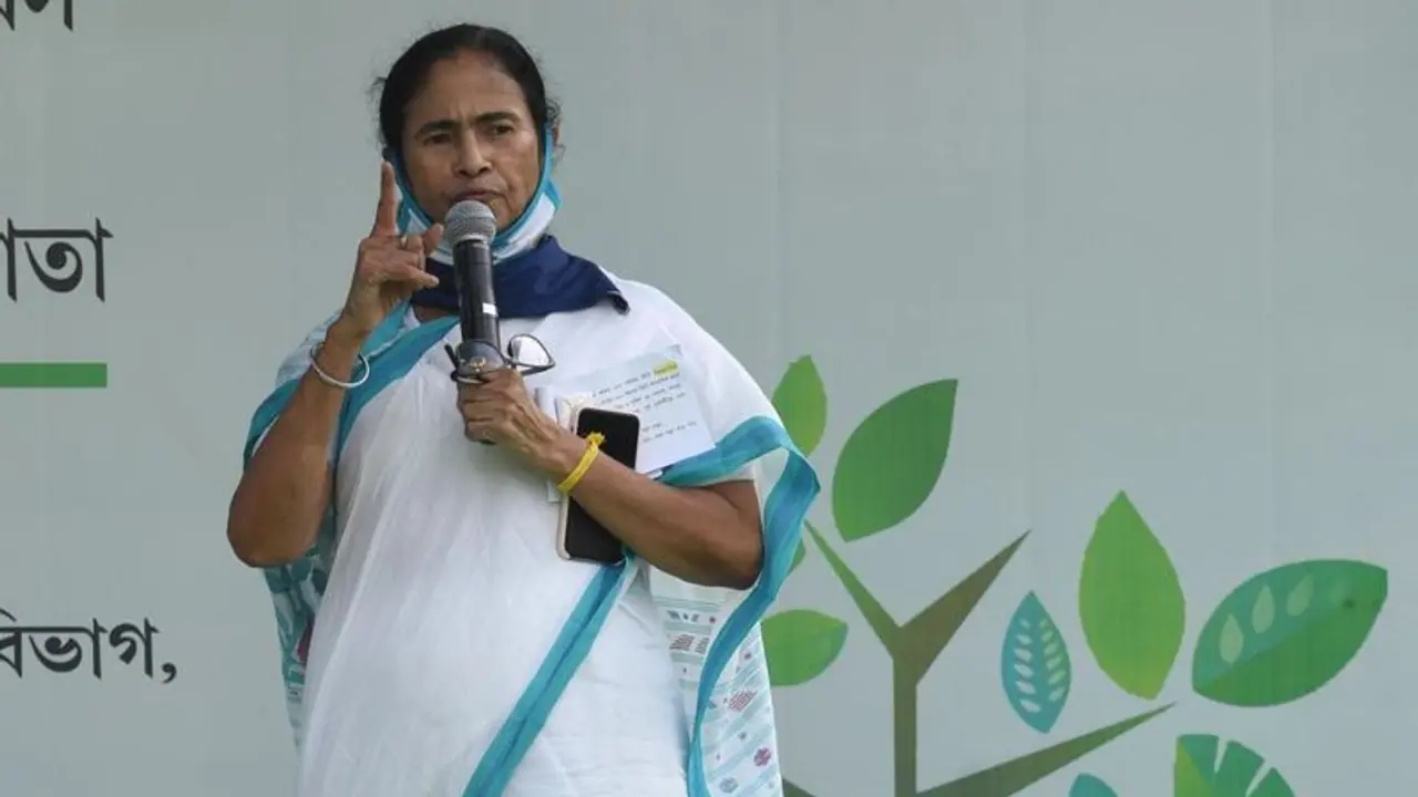 করোনা আতঙ্কে মাঝে ফের জেলা সফর, এবার জঙ্গলমহলের পথে মুখ্যমন্ত্রী